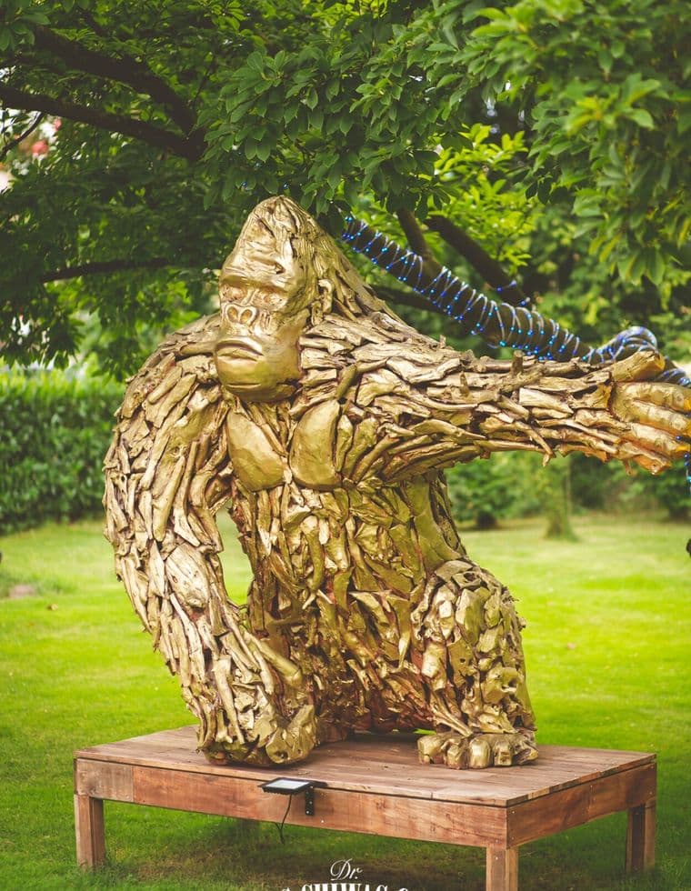 Der goldene Kong im Kong Garten